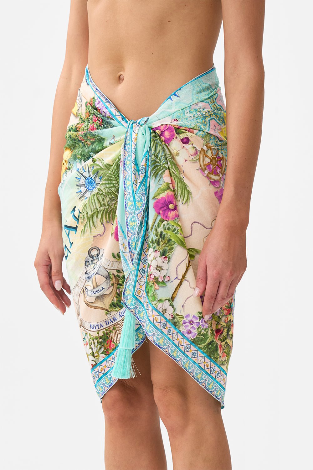 Woven Short Sarong With Tassels Just Coasting