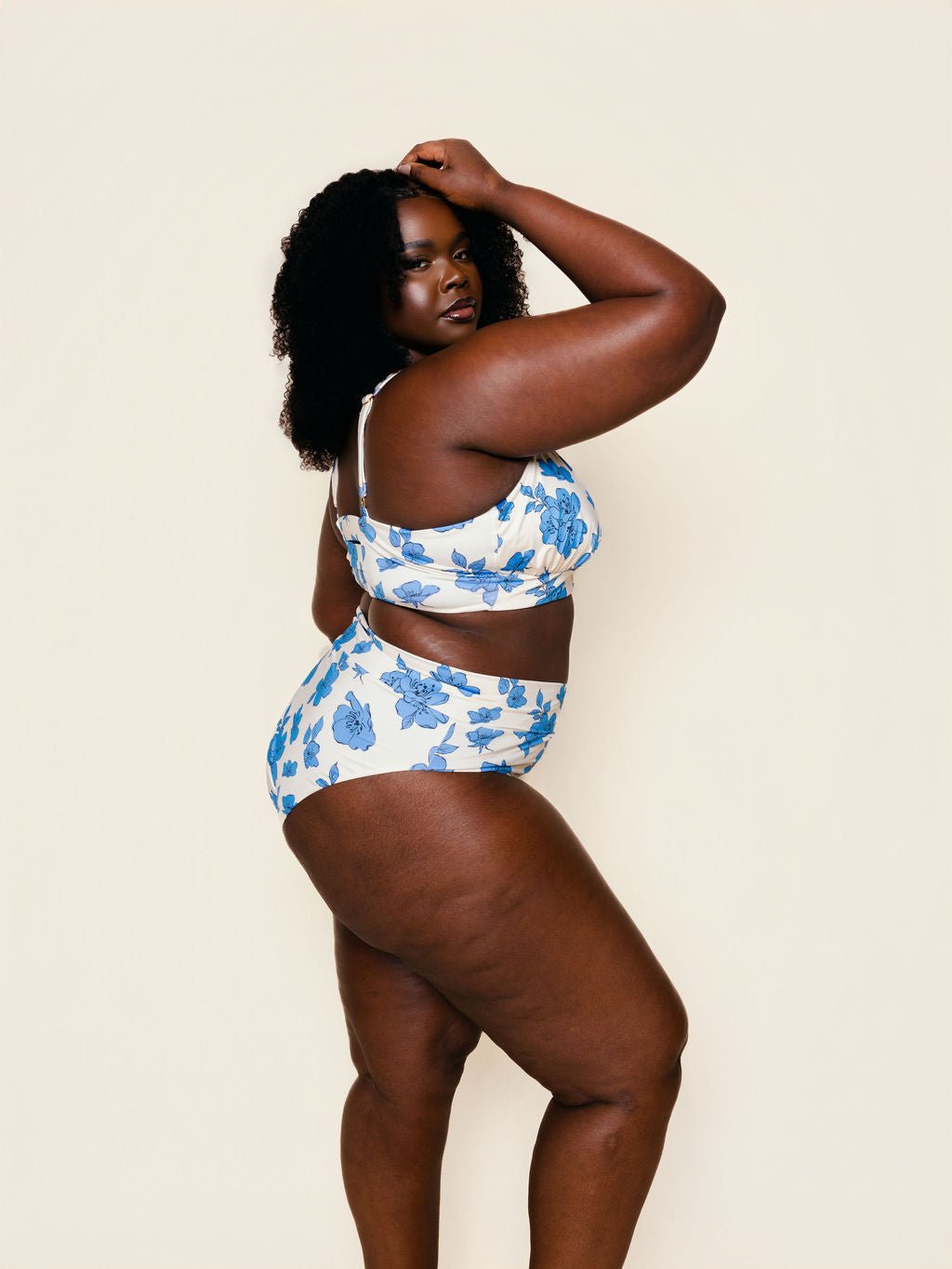 Banded Triangle Top In Blue Floral