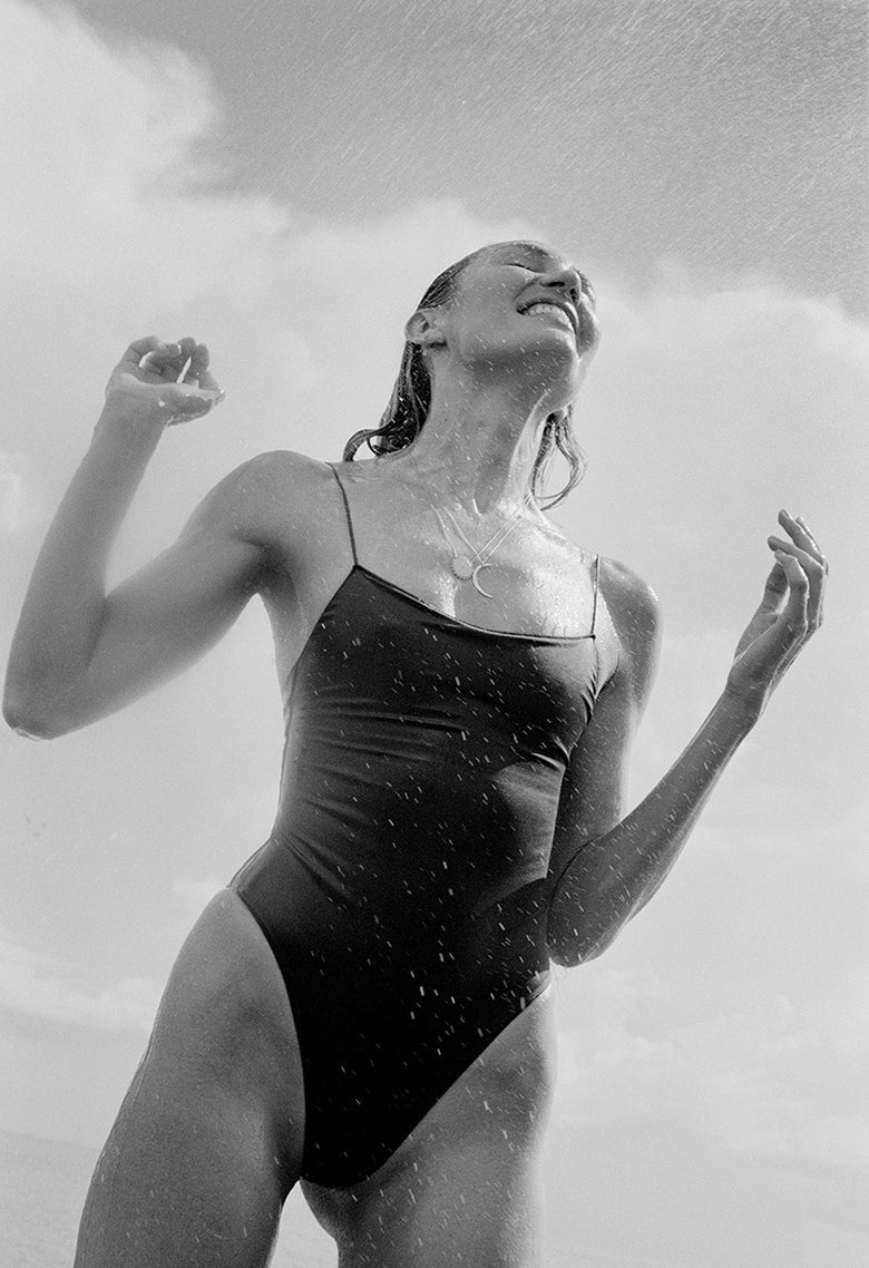 The Sculpting C In Black Compression from Tropic of C