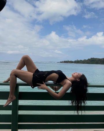 @jennierubyjane wearing a dress from Frankies Bikinis